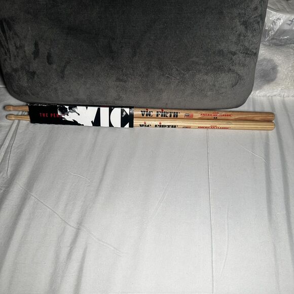 Vic Firth Hickory American Classic 5A Pitch-Paired Weight-matched Drum Sticks - Picture 1 of 3